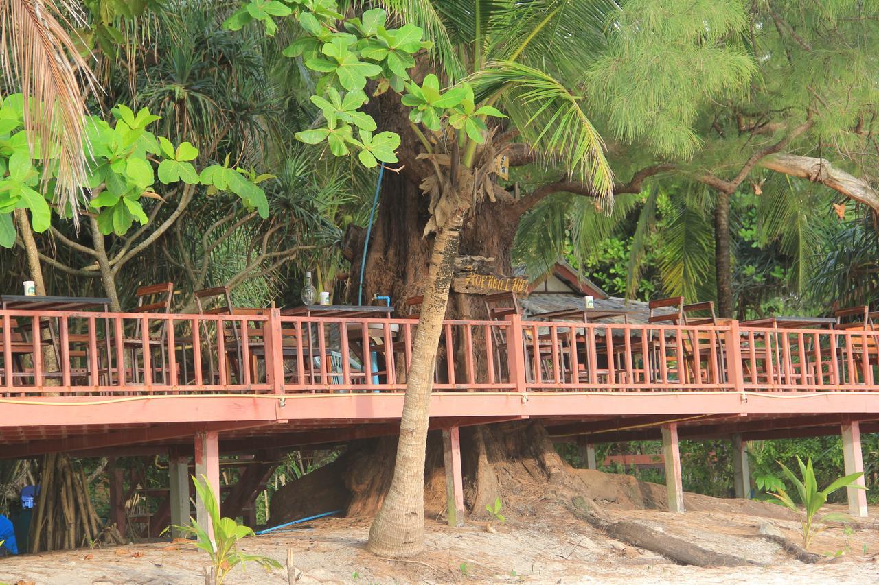 Hôtel Hornbill Hut à Koh Phayam Extérieur photo